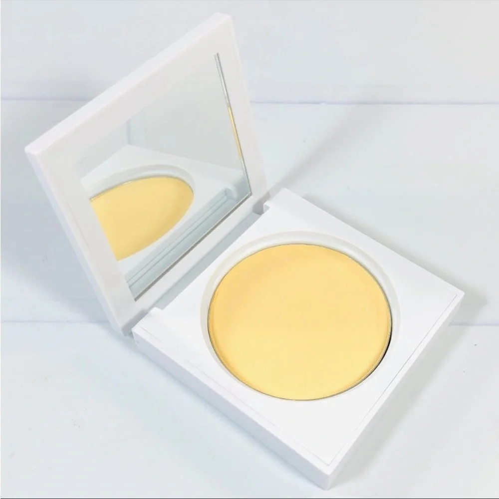 ✨ Ofra Cosmetics Pressed Banana Powder